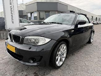 Voiture accidenté BMW 1-serie Cabrio 120i High Executive 2011/11