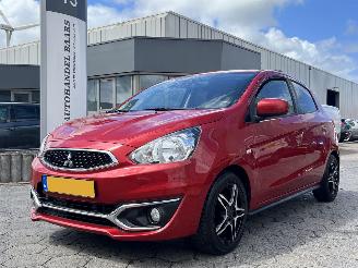 uszkodzony samochody osobowe Mitsubishi Space-star 1.0 Intense 2017/6