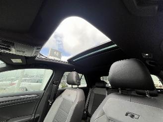 Volkswagen T-Roc 1.5 TSI Sport Business R AUTOMAAT picture 23