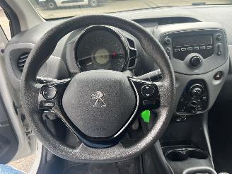 Peugeot 108 1.0 e-VTi Active picture 16