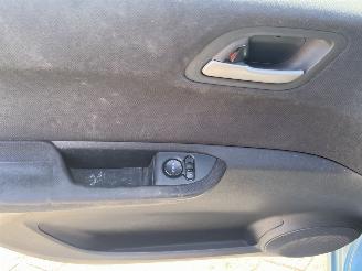 Honda Fr-v 1.7i Comfort picture 15