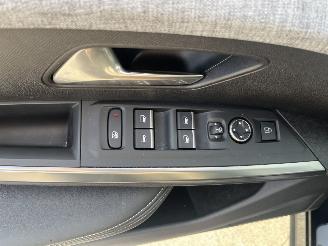 Peugeot e-3008 GT Avantage 210 73 kWh picture 15