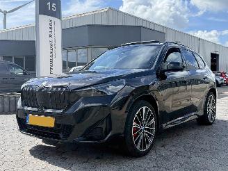 krockskadad bil auto BMW iX1 M sport Pro xDrive30 67 kWh 2023/8