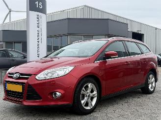 uszkodzony samochody osobowe Ford Focus 1.6 TDCI ECOnetic Lease Titanium 2012/12