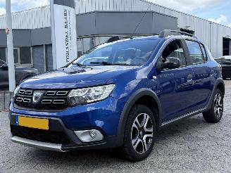 damaged passenger cars Dacia Sandero 1.0 TCe Stepway Serie Limitee 15th Anniv. 2020/7