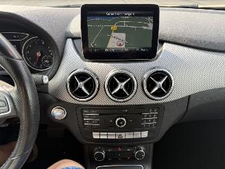 Mercedes B-klasse B180 AMG AUTOMAAT Ambition picture 18