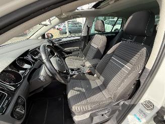 Volkswagen Golf 1.2 TSI Comfortline PANO picture 18
