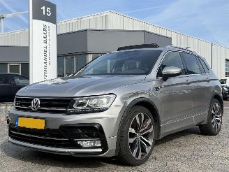 škoda osobní automobily Volkswagen Tiguan 1.4 TSI R-LINE AUTOMAAT PANO ACT Connected Series 2017/1