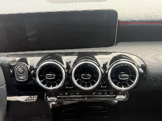 Mercedes A-klasse 200 Launch Edition AUTOMAAT picture 20