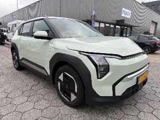 krockskadad bil auto Kia EV3 Plus 81.4 kWh 2025/1