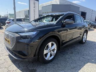 Schadeauto Audi E-tron 40 Edition 77 kWh 2023/6