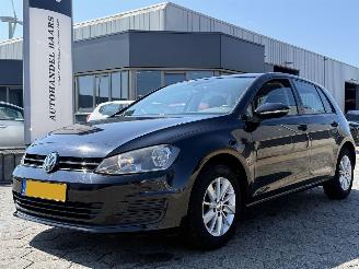 damaged passenger cars Volkswagen Golf 1.2 TSI Comfortline 2013/3