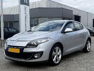 Coche accidentado Renault Mégane 1.2 TCe Collection 2013/3