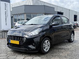 Vaurioauto  passenger cars Hyundai I-10 1.0 Comfort 2022/10