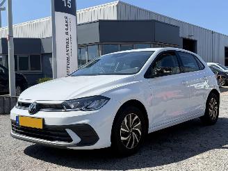 Damaged car Volkswagen Polo 1.0 TSI Life AUTOMAAT 2023/5