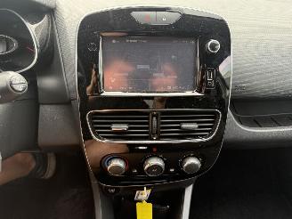 Renault Clio Estate 0.9 TCe Limited picture 19