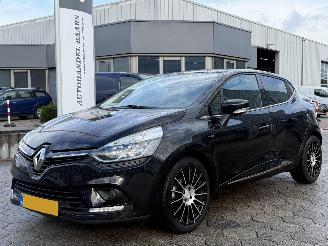 damaged passenger cars Renault Clio 0.9 TCe Limited 2018/7