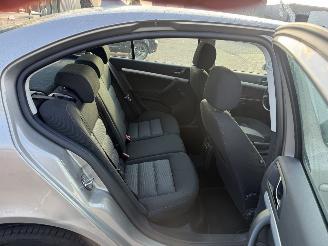 Skoda Octavia 1.6  Ambiente  AUTOMAAT picture 10
