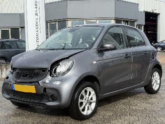 skadebil auto Smart Forfour 1.0 Pure 2018/5