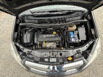 Opel Zafira 1.8 Cosmo 7persoons picture 7