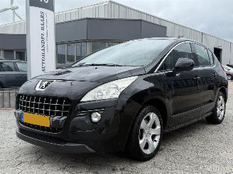 Vaurioauto  passenger cars Peugeot 3008 1.6 THP Blue Lease Executive 2011/3