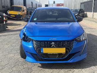 Peugeot 208 1.2 PureTech GT-Line AUTOMAAT picture 2