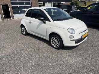 Vaurioauto  passenger cars Fiat 500 1.2 POP.  MOTORSCHADE !! 2011/6