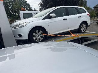 Ford Focus Wagon 1.0 EcoBoost Titanium picture 1