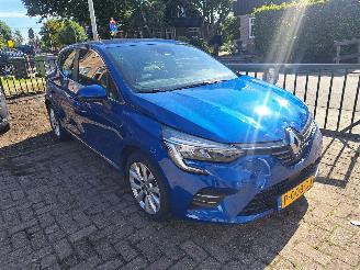 Unfallwagen Renault Clio 1.0 TCe intens 2022/2