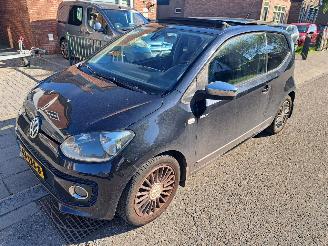 Unfallwagen Volkswagen Up! 1.0i high up black pannodak 2012/5