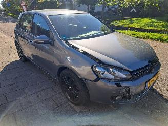 Unfallwagen Volkswagen Golf 1.4TSI automaat highline 2012/3