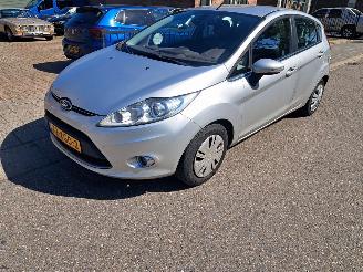 Voiture accidenté Ford Fiesta 1.6 tdci titanium (km 93689 nap) 2012/5