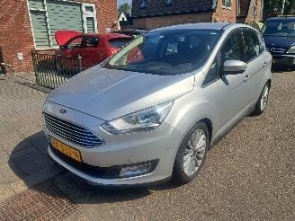 Schadeauto Ford C-Max 1.0 titanium 2018/2