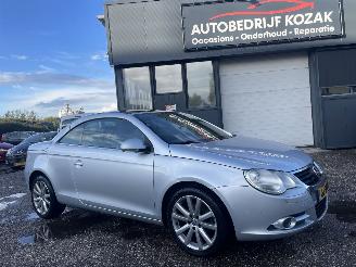 Vaurioauto  passenger cars Volkswagen Eos 2.0-16V FSI AIRCO NAVI LEDER 2007/4