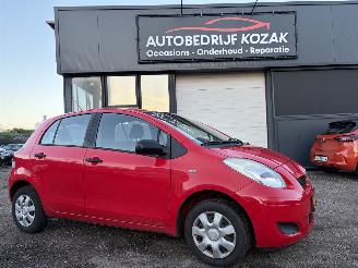 begagnad bil auto Toyota Yaris 1.0 VVTi Acces AIRCO 5drs NIEUWE APK 2010/4