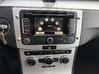 Volkswagen Passat 1.6 TDI BlueMotion Executive NAVI PDC CRUISE picture 15