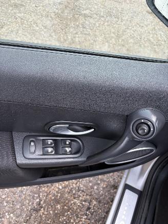 Renault Clio 1.4-16V Team Spirit AIRCO 5drs NIEUWE APK picture 8