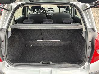 Renault Clio 1.4-16V Team Spirit AIRCO 5drs NIEUWE APK picture 12