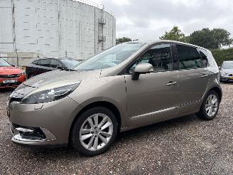 Renault Scenic 2.0 Privilege AUTOMAAT AIRCO LEER picture 2