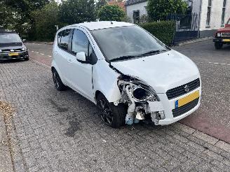 damaged passenger cars Suzuki Splash 1.0-12V 2009/1