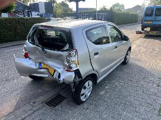 Suzuki Alto 1.0-12V picture 3