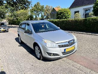 Voiture accidenté Opel Astra 1.6-16V Cosmo 2008/8