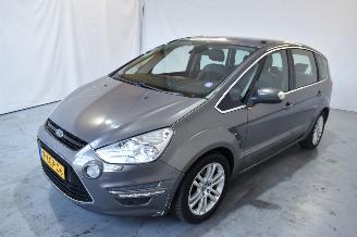 Ford S-Max  picture 3