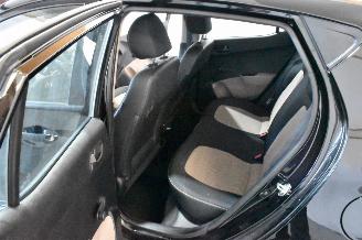 Hyundai I-10 1.0i i-Motion picture 16