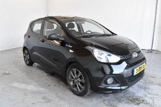 Unfallwagen Hyundai I-10 1.0i i-Motion 2015/2