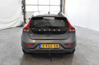 Volvo V-40 1.6 D2 Momentum picture 6