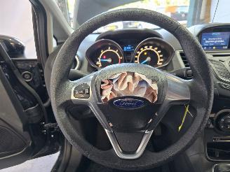 Ford Fiesta 1.6 TDCi Style picture 32