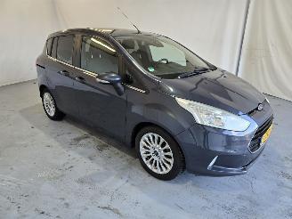 Voiture accidenté Ford B-Max 1.0 EcoB. Titanium 2014/5