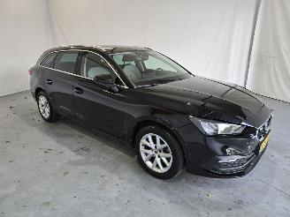 Unfallwagen Seat Leon SPORTSTOURER 1.5 TSI Style L.Ed. 2021/4