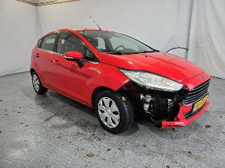 damaged passenger cars Ford Fiesta 1.5 TDCi Titanium 2015/6